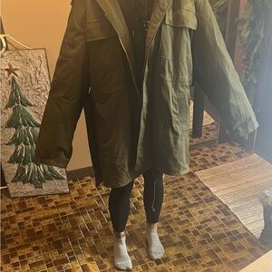 Vintage OZKN Presov Olive Green Military Parka Coat